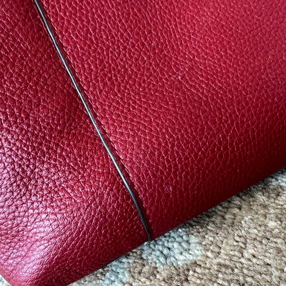 Coach Large Scout Hobo in Red H1573 - Picture 12 of 13